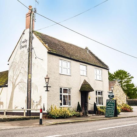The Half Moon Inn And Country Lodge Yeovil Exterior photo